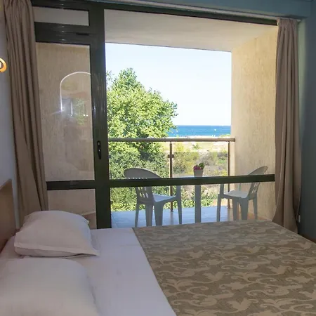 Amfibia Complex ساني بيتش