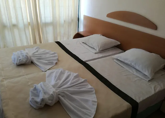 Amfibia Complex 3* サニービーチ