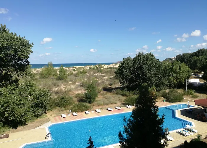 Amfibia Complex 3* サニービーチ