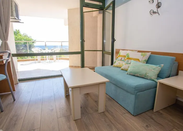 Amfibia Complex ホテル サニービーチ