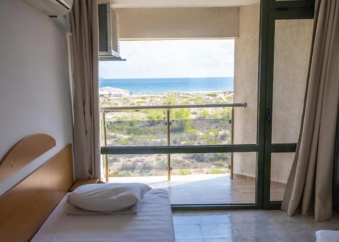 Amfibia Complex 3* サニービーチ