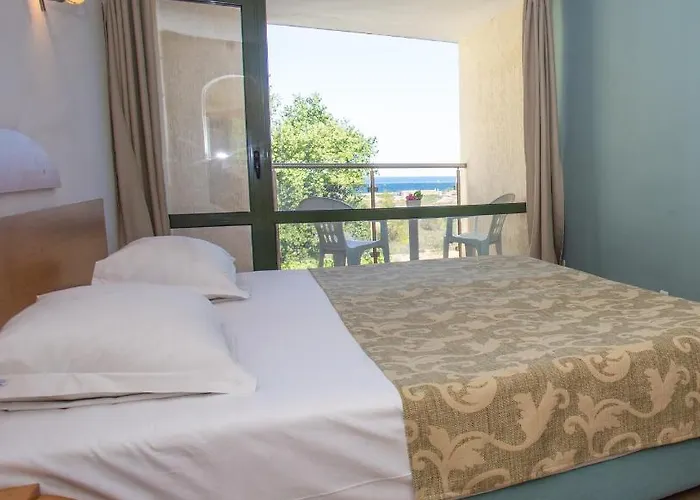 Amfibia Complex ホテル サニービーチ