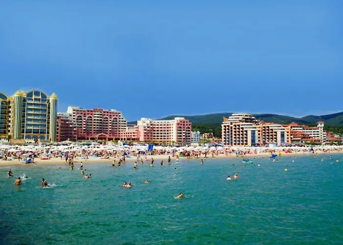 Amfibia Complex 3* サニービーチ