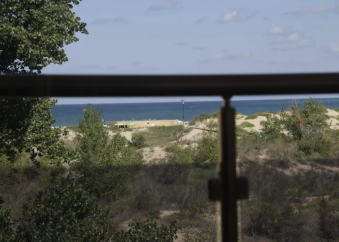 Amfibia Complex Szálloda 3*