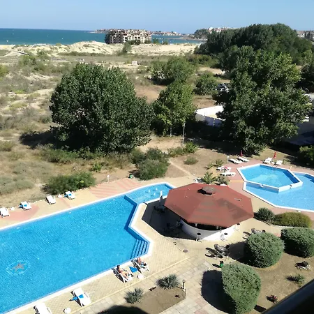 Amfibia Complex 3*